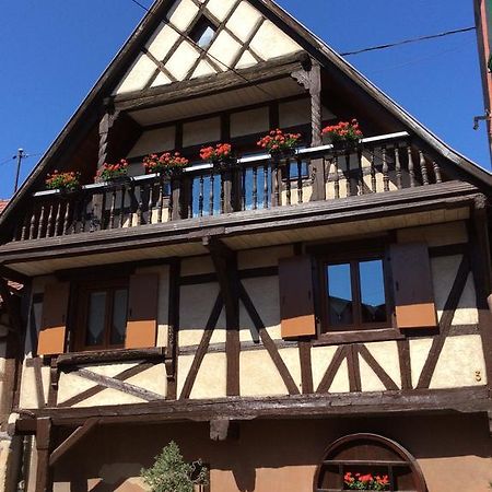 Maison A Colombage De 1602 Wintzenheim Exteriör bild